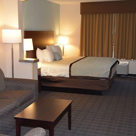 Best Western Plus Gateway Inn & Suites - אורורה מראה חיצוני תמונה