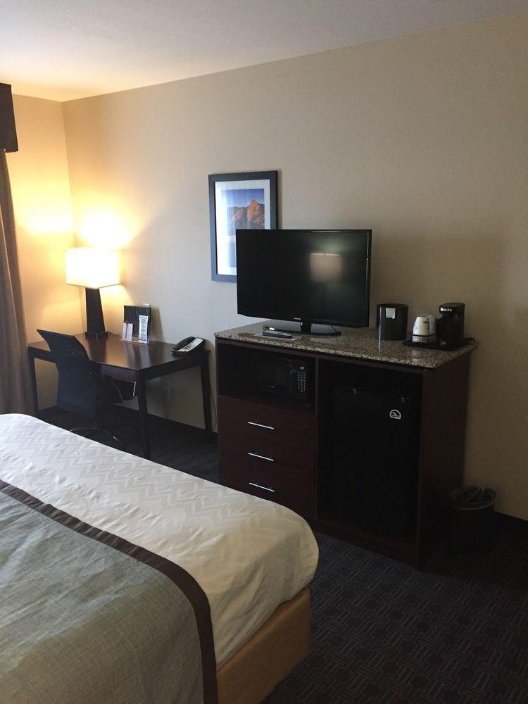 Best Western Plus Gateway Inn & Suites - אורורה מראה חיצוני תמונה