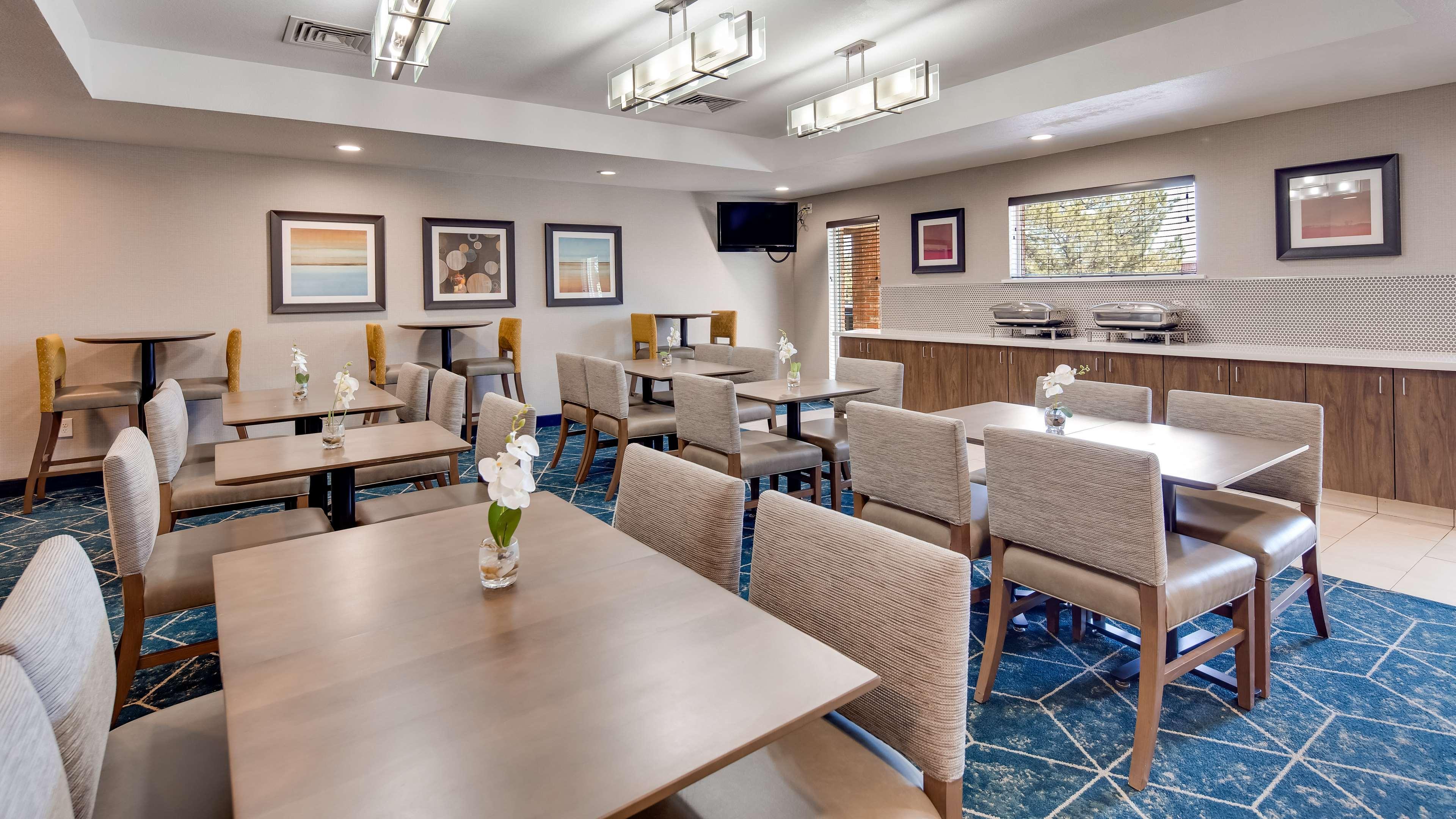 Best Western Plus Gateway Inn & Suites - אורורה מראה חיצוני תמונה